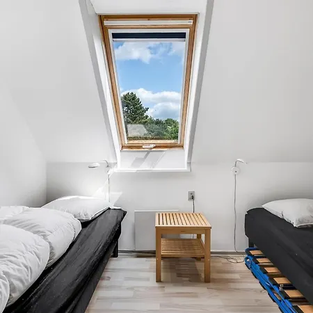 Ellanora - 50m From The Sea By Interhome