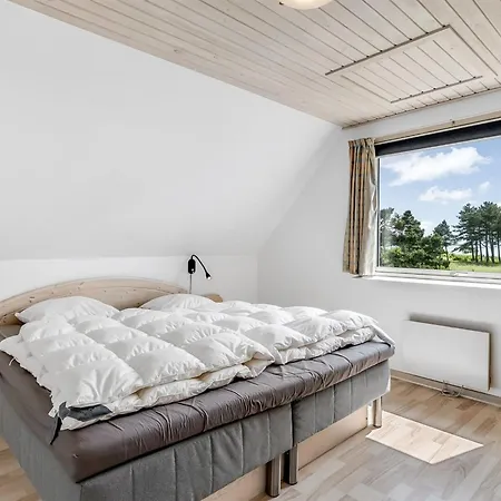 Ellanora - 50m From The Sea By Interhome Nyaraló