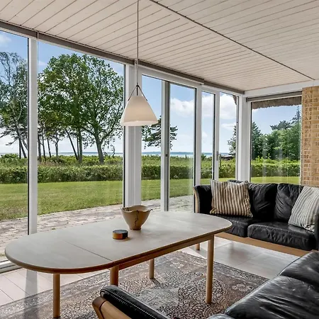 Ellanora - 50m From The Sea By Interhome Knebel