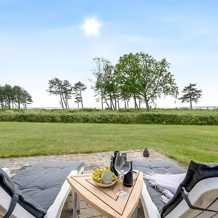 Feriehus Ellanora - 50m From The Sea By Interhome Knebel